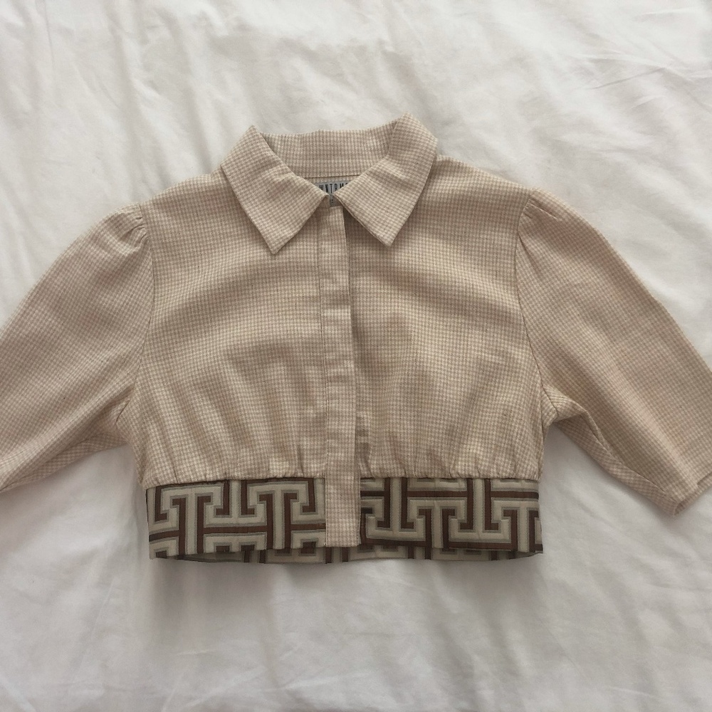 Wntrmse Collared Cropped Button Down - image 1